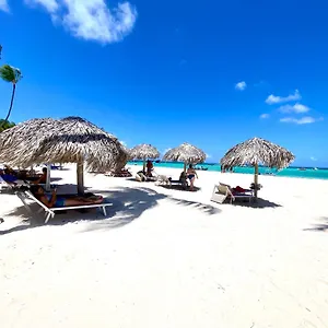 https://two-bedromms-apartament-close-to-the-airport-in-rd.comcaribbean.com